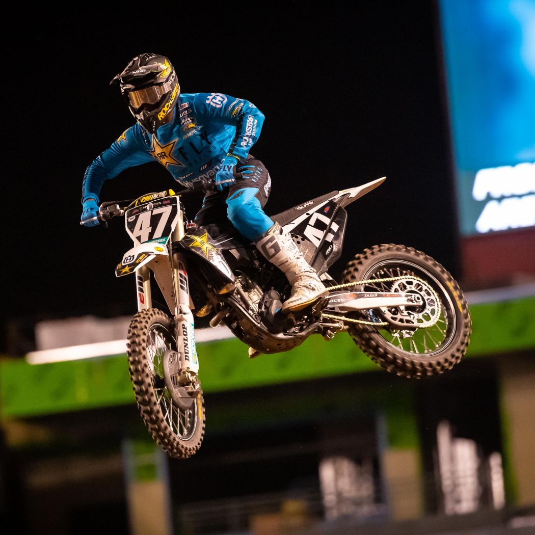 JALEK SWOLL CLAIMS EIGHTH IN THE 250SX E/W SHOWDOWN FINALE JALEK SWOLL CLAIMS EIGHTH IN THE 250SX E/W SHOWDOWN FINALE